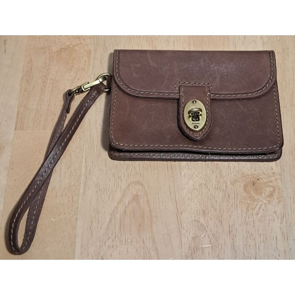 Vintage Fossil Brown Leather Wallet Clutch Keyhole Turn Lock Exterior Pocket
